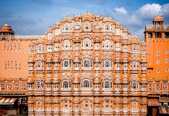 Divine Delights and Royal Treasures: A Journey through Delhi, Mathura, Vrindavan, Agra, and Jaipur