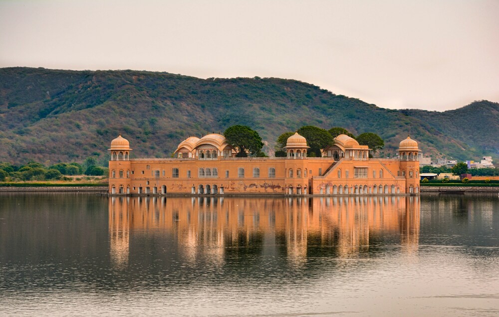 Experience the Essence of Royal Rajasthan Tour Package