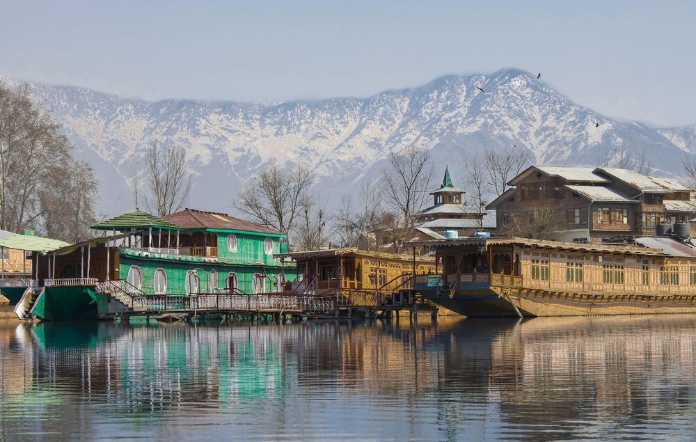 Explore Majestic Meadows With Kashmir Tour Package